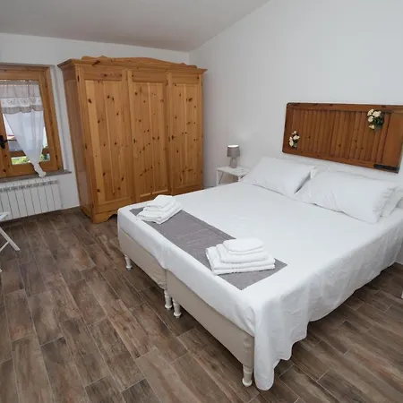 Blue House By Perry-holiday Appartement Gioiosa Marea