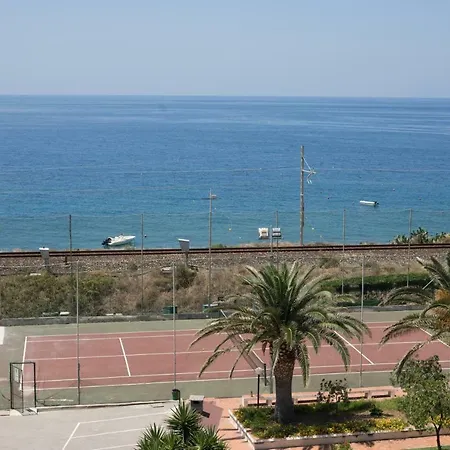 Blue House By Perry-holiday Apartment Gioiosa Marea